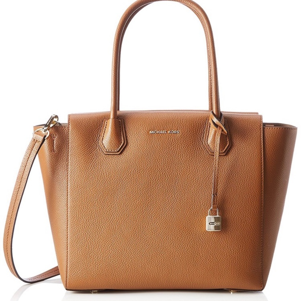 ⛔️SOLD⛔️Michael Kors Mercer Large Handbag